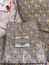 Load image into Gallery viewer, Star And Moon Bed Duvet Set
